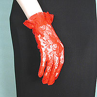 Lace wrist gloves