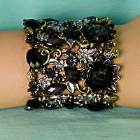 Wide Bracelet in a Scrolled Vintage Design (Black or Wine)